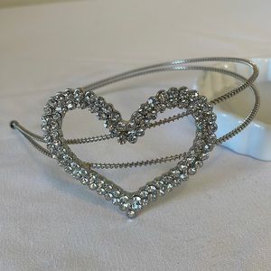 “Diamond” heart headband 💖